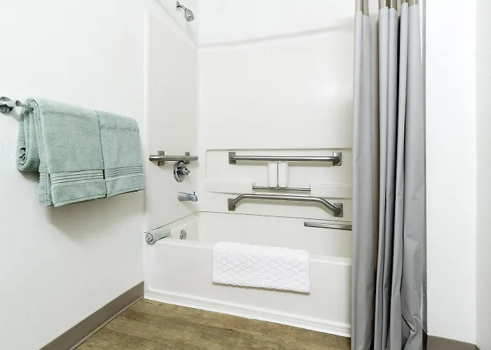 Hotel Intown Extended Sc - Airport 2*